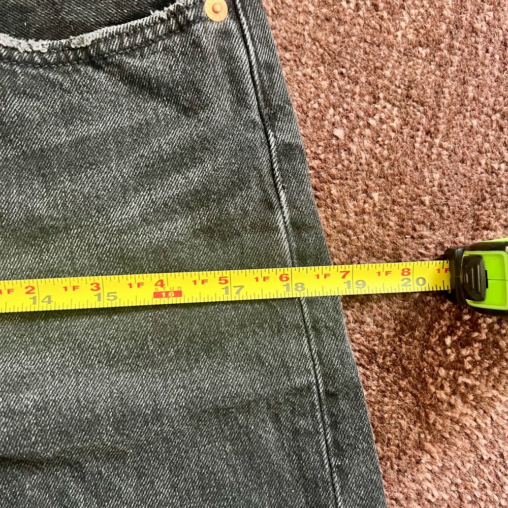 Levi’s Studded Jeans - Picture 10 of 14